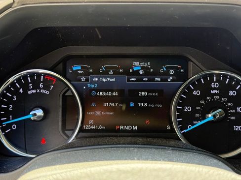 Used 2018 Ford Expedition Max XLT w/ Equipment Group 202A image 21