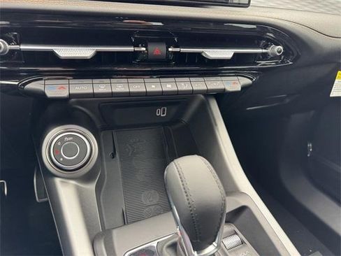 New 2025 Alfa Romeo Tonale w/ Premium Package image 16