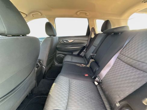 Used 2020 Nissan Rogue SV AWD/4WD image 16