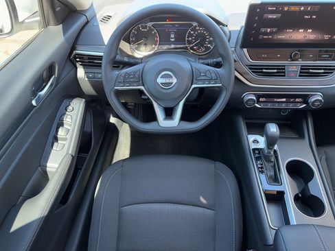 New 2025 Nissan Altima 2.5 SV w/ SV Special Edition Package image 15