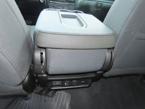 Used 2019 Chevrolet Silverado 1500 LT w/ Texas Edition RWD image 21