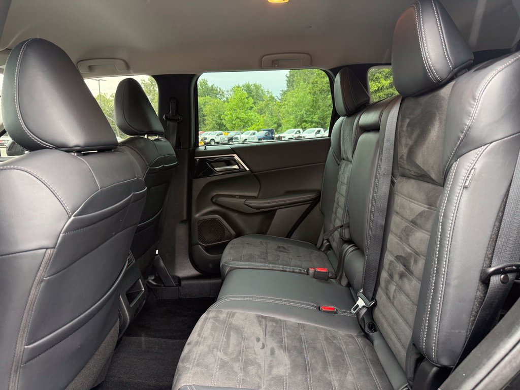Used 2023 Mitsubishi Outlander SE Black Edition AWD/4WD image 20