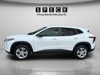 Used 2025 Chevrolet Trax LS FWD video 2