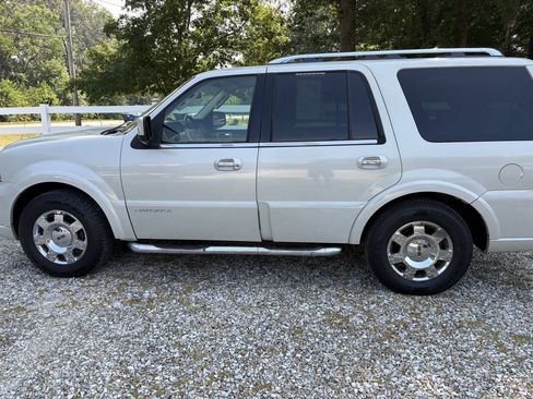 Used 2006 Lincoln Navigator Luxury AWD/4WD image 1