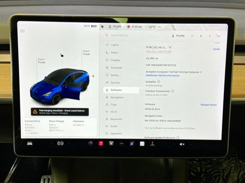 Used 2022 Tesla Model Y Performance image 17