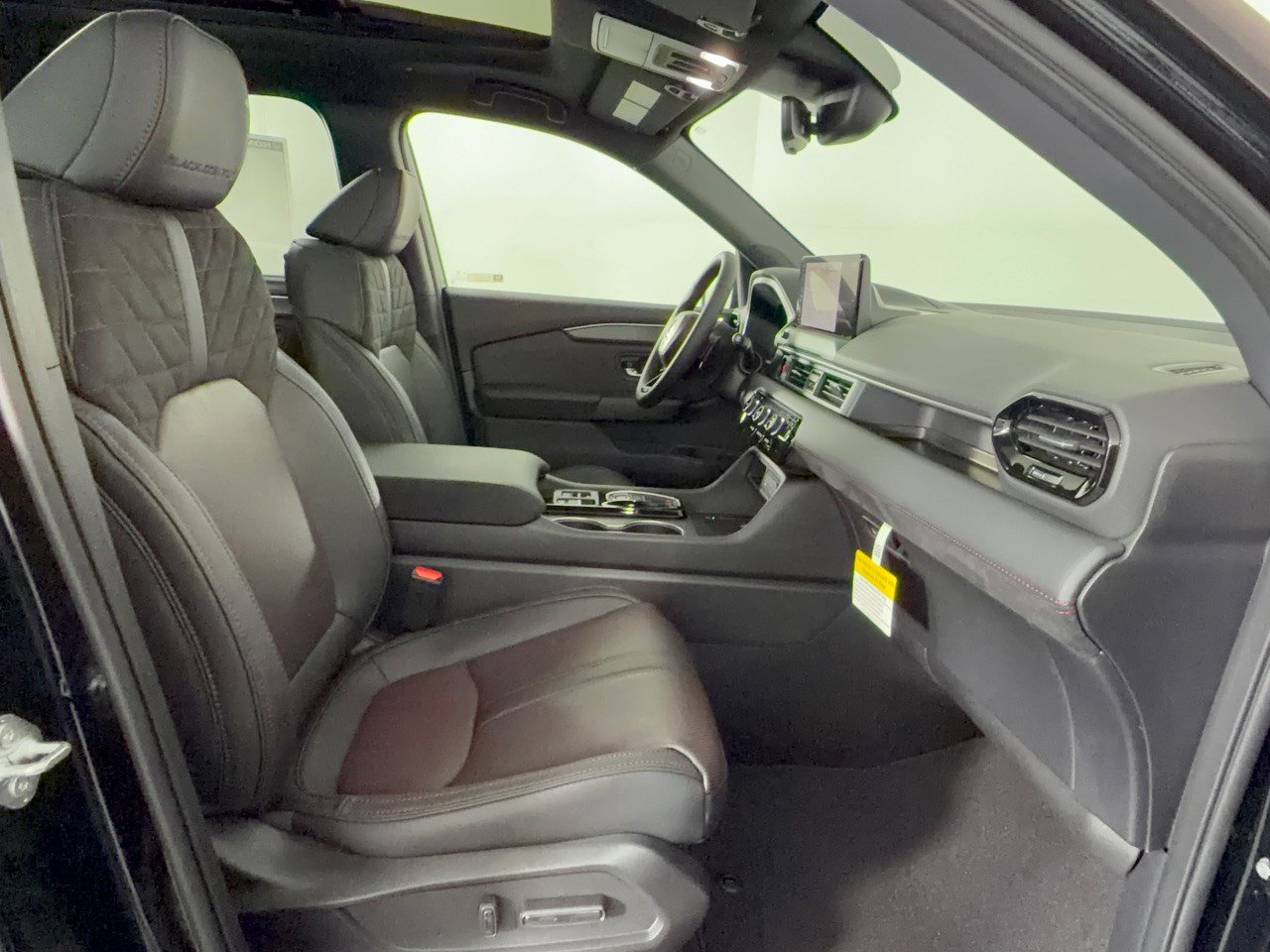 New 2026 Honda Pilot Black Edition image 30
