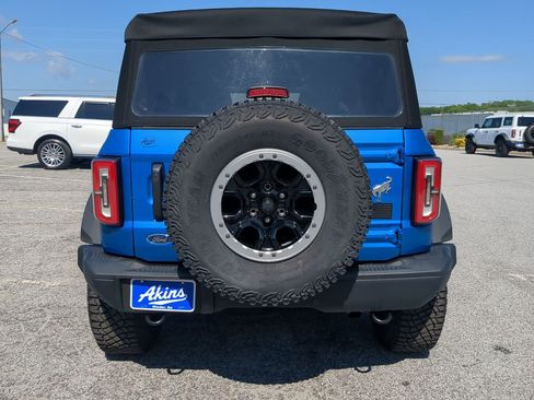 Certified 2023 Ford Bronco Badlands w/ Sasquatch Package AWD/4WD image 4