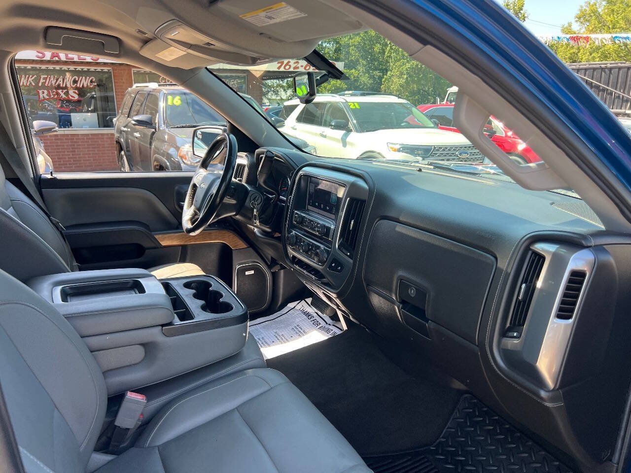 Used 2015 Chevrolet Silverado 1500 LTZ AWD/4WD image 18