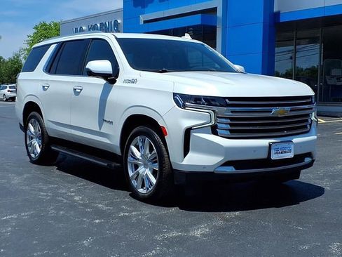 Used 2022 Chevrolet Tahoe High Country AWD/4WD image 2