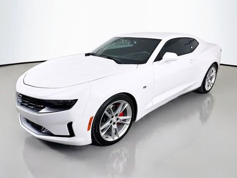 Used 2021 Chevrolet Camaro LT w/ RS Package image 3