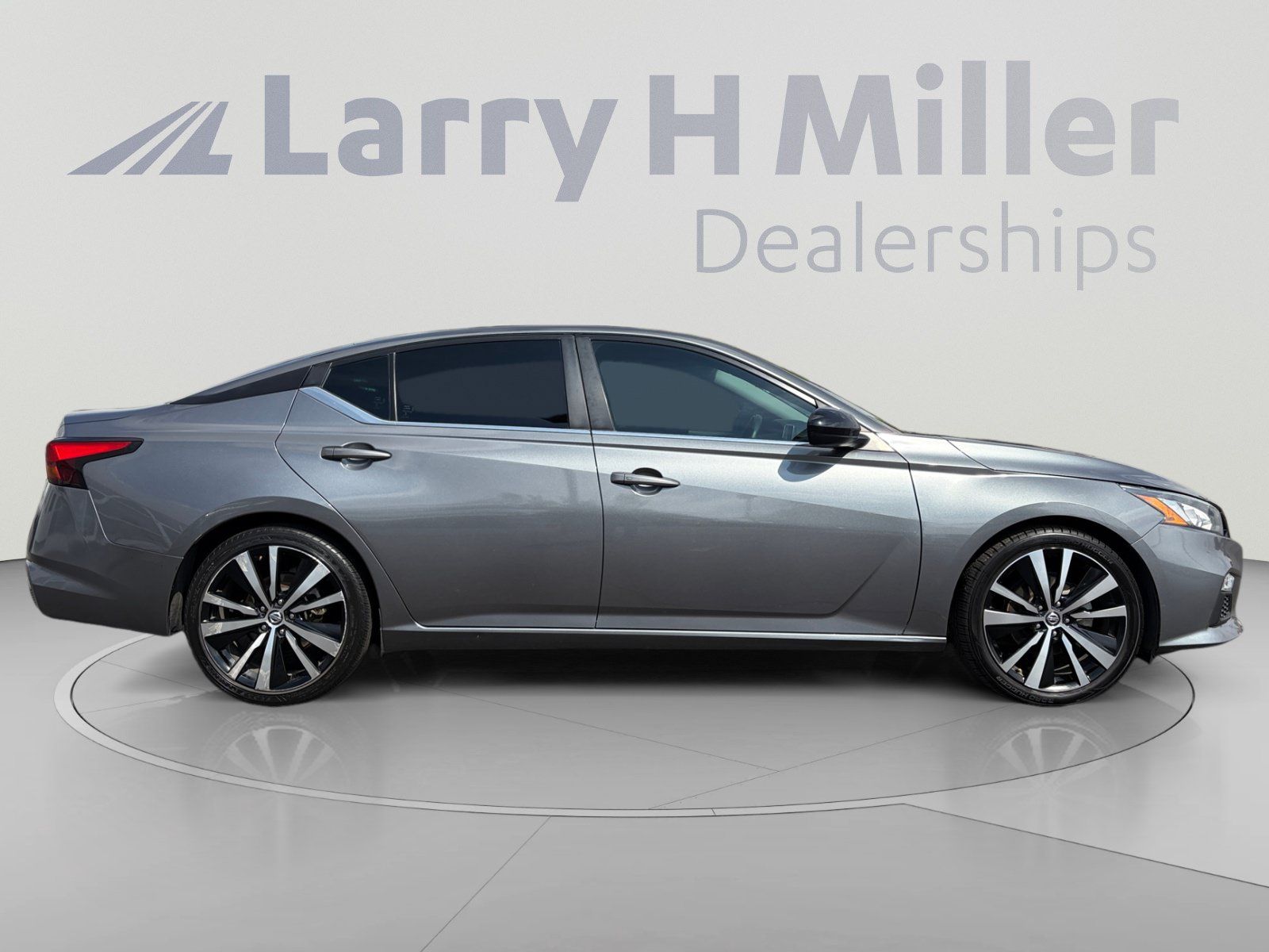 Used 2021 Nissan Altima 2.5 SR FWD image 6