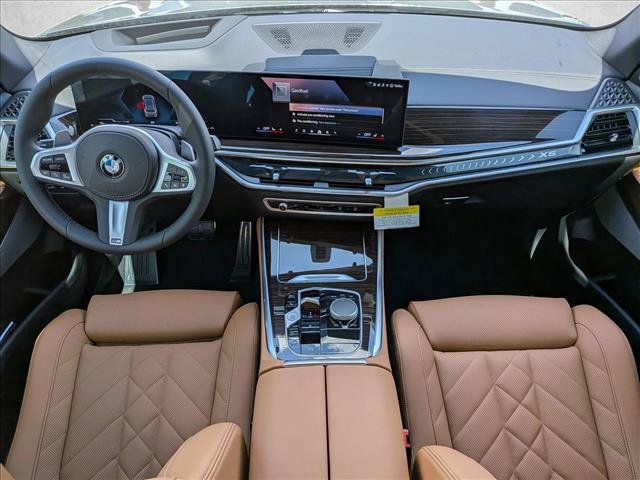 Used 2026 BMW X5 xDrive40i w/ M Sport Package AWD/4WD image 16