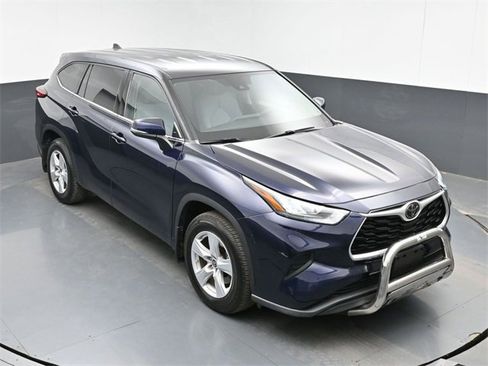 Used 2020 Toyota Highlander L image 13