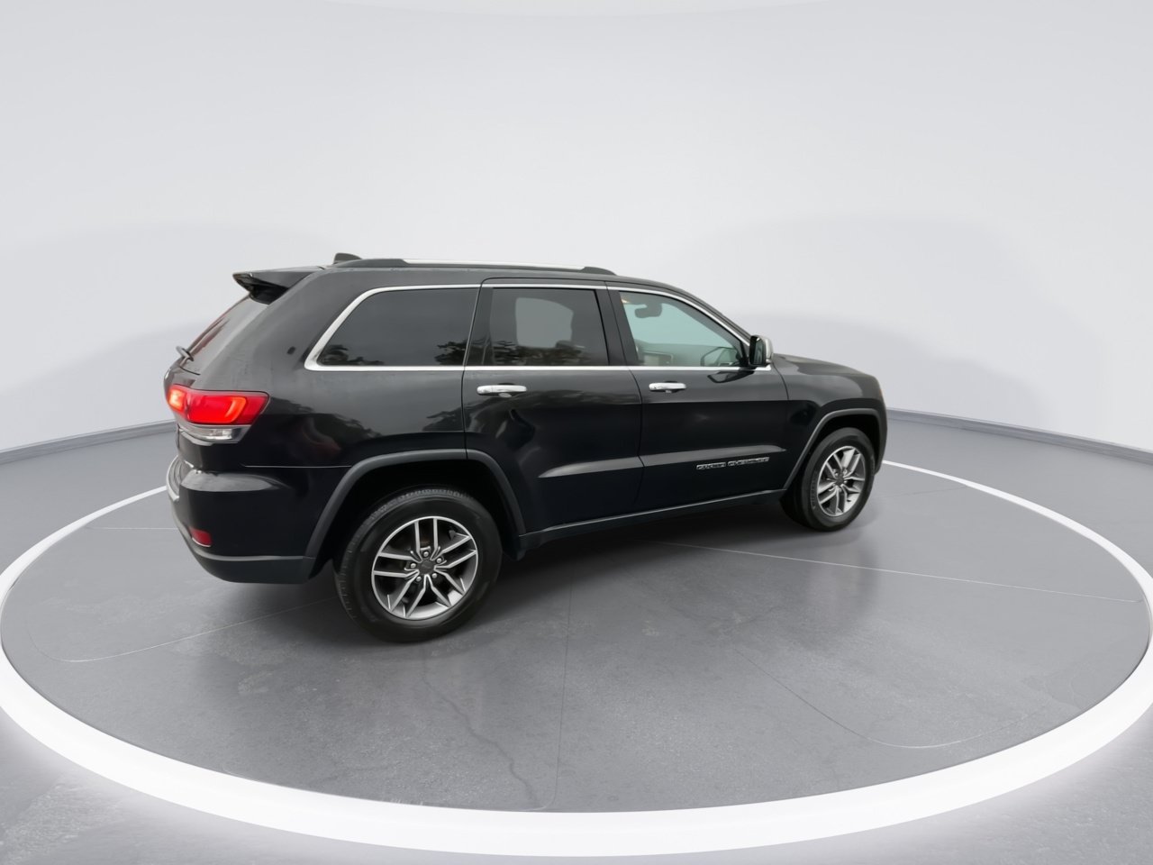 Used 2020 Jeep Grand Cherokee Limited AWD/4WD image 21