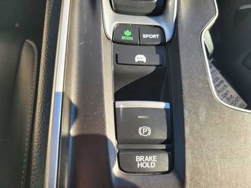 Used 2022 Honda Accord Sport image 25