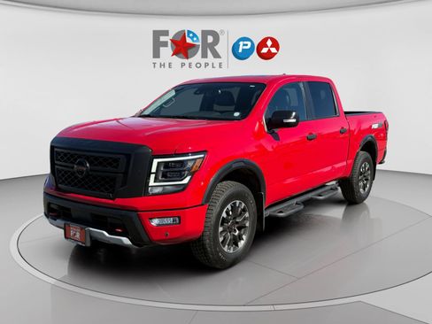 Used 2022 Nissan Titan PRO-4X w/ Pro-4x Convenience Package image 1