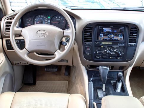 Used 2000 Toyota Land Cruiser image 14