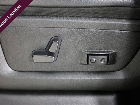 Used 2024 RAM 3500 Laramie image 27