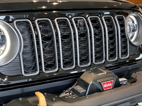 New 2025 Jeep Wrangler Unlimited Rubicon 392 image 28