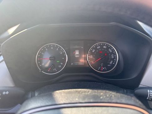 Used 2019 Toyota RAV4 XLE Premium w/ Cold Weather Package image 9