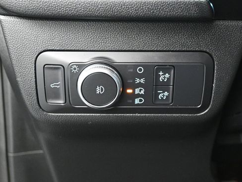 Used 2020 Ford Escape SEL image 13