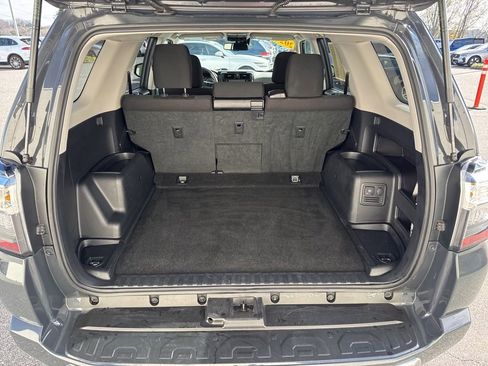 Used 2024 Toyota 4Runner TRD Off-Road image 12