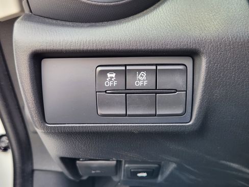 Used 2019 MAZDA MX-5 Miata Grand Touring RWD image 26