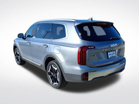Used 2025 Kia Telluride S FWD image 6