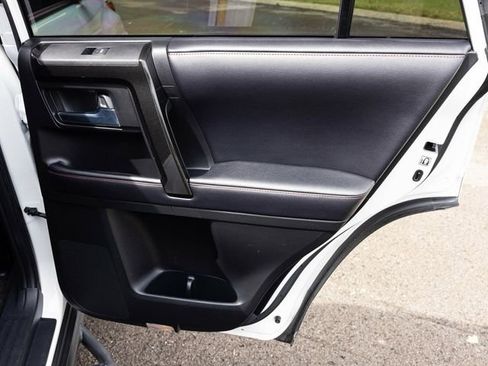 Used 2018 Toyota 4Runner TRD Off-Road Premium image 58