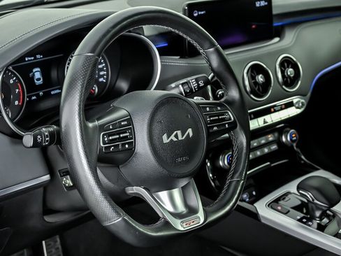 Used 2022 Kia Stinger GT2 AWD/4WD image 25