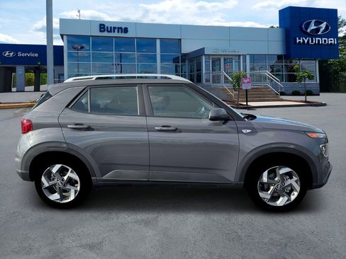 New 2026 Hyundai Venue SEL image 9