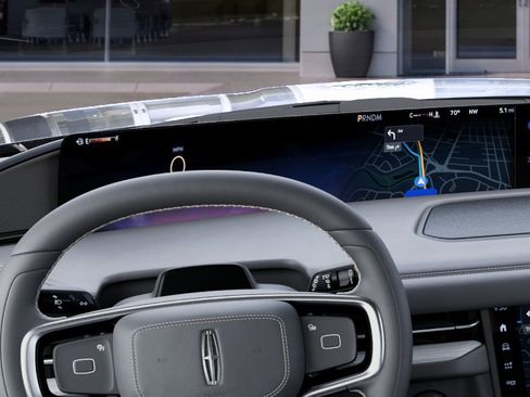 New 2027 Lincoln Navigator Reserve AWD/4WD image 13