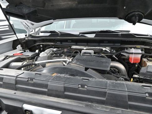 Used 2024 Chevrolet Silverado 2500 High Country w/ Technology Package AWD/4WD image 32