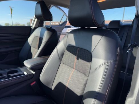 Used 2022 Nissan Altima 2.0 SR image 16