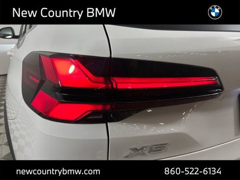 Used 2026 BMW X5 xDrive40i w/ Premium Package AWD/4WD image 31