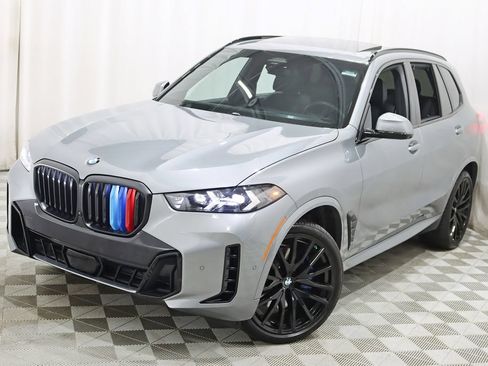 Used 2026 BMW X5 xDrive40i w/ M Sport Package AWD/4WD image 5