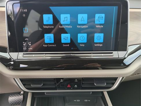 New 2026 Volkswagen Atlas SE image 25