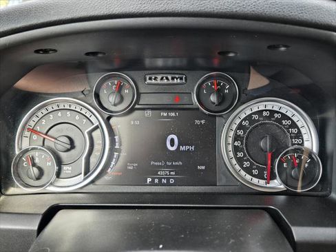 Certified 2023 RAM 1500 Classic SLT w/ Trailer & Traction Group AWD/4WD image 23