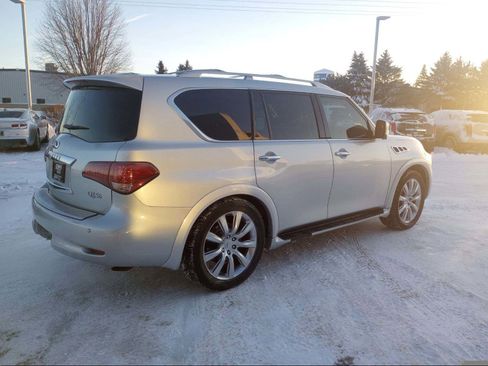 Used 2011 INFINITI QX56 2WD w/ Deluxe Touring Pkg image 4