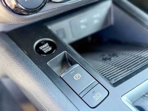 New 2026 Nissan Kicks SV image 33