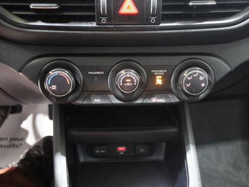 Used 2024 Kia Forte LXS FWD image 28