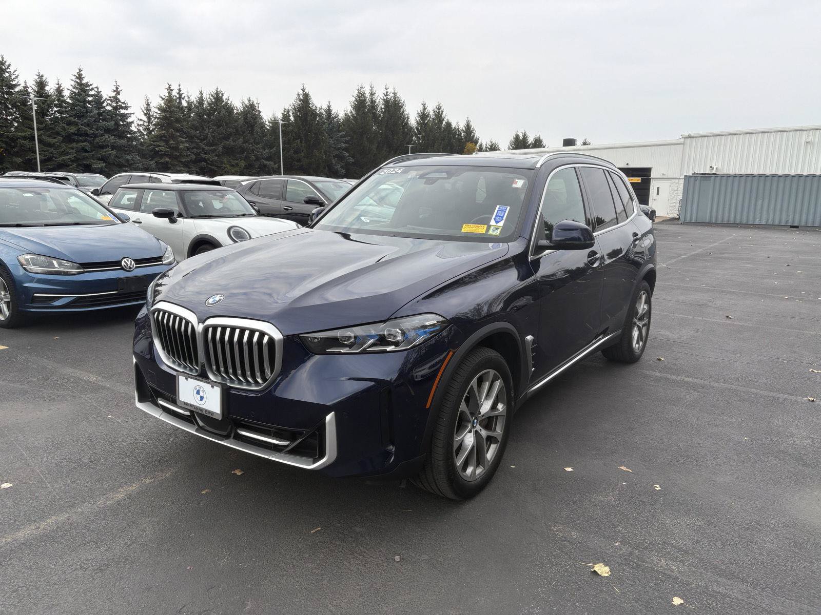 Used 2024 BMW X5 xDrive40i w/ Premium Package AWD/4WD image 3