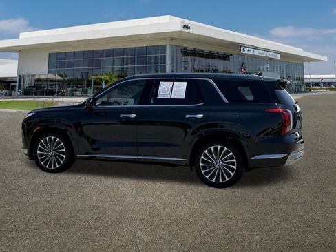 Used 2024 Hyundai Palisade Calligraphy FWD image 7