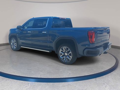 Used 2024 GMC Sierra 1500 Denali w/ Denali Reserve Package AWD/4WD image 7