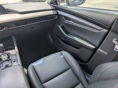 Used 2021 MAZDA MAZDA3 s FWD image 15