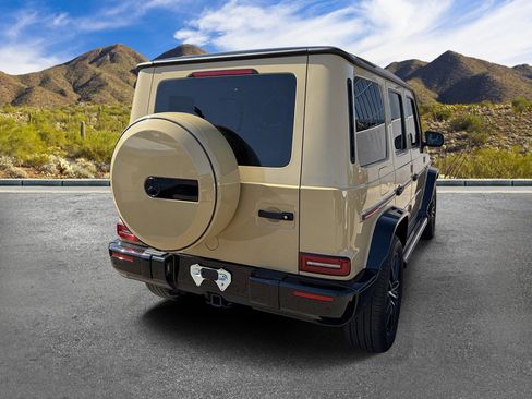Used 2021 Mercedes-Benz G 550 image 3