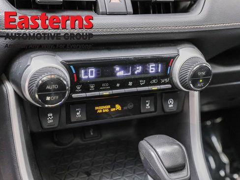 Used 2021 Toyota RAV4 XLE w/ Convenience Package image 20
