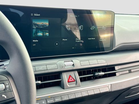 New 2025 Kia K4 LXS image 9