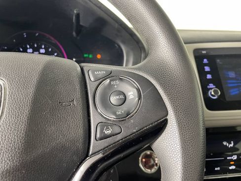 Used 2022 Honda HR-V EX image 10