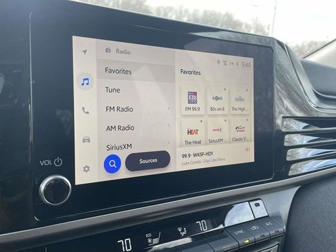 Used 2025 Toyota Camry LE image 27